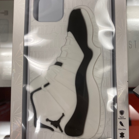 Iphone Cases - Picture 3 of 10